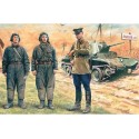 1:35 SOVIET TANK CREW (1939-1942)