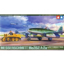 1:48 Messerschmitt Me262 A-2a w/Kettenkraftrad