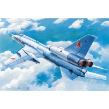 1:72 Soviet Tu-22K Blinder-B Bomber