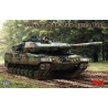 PRE-ORDER 1:35 Leopard 2A6 Main Battle Tank with workabletrack links (without interior)
