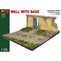 WALL WITH  BASE